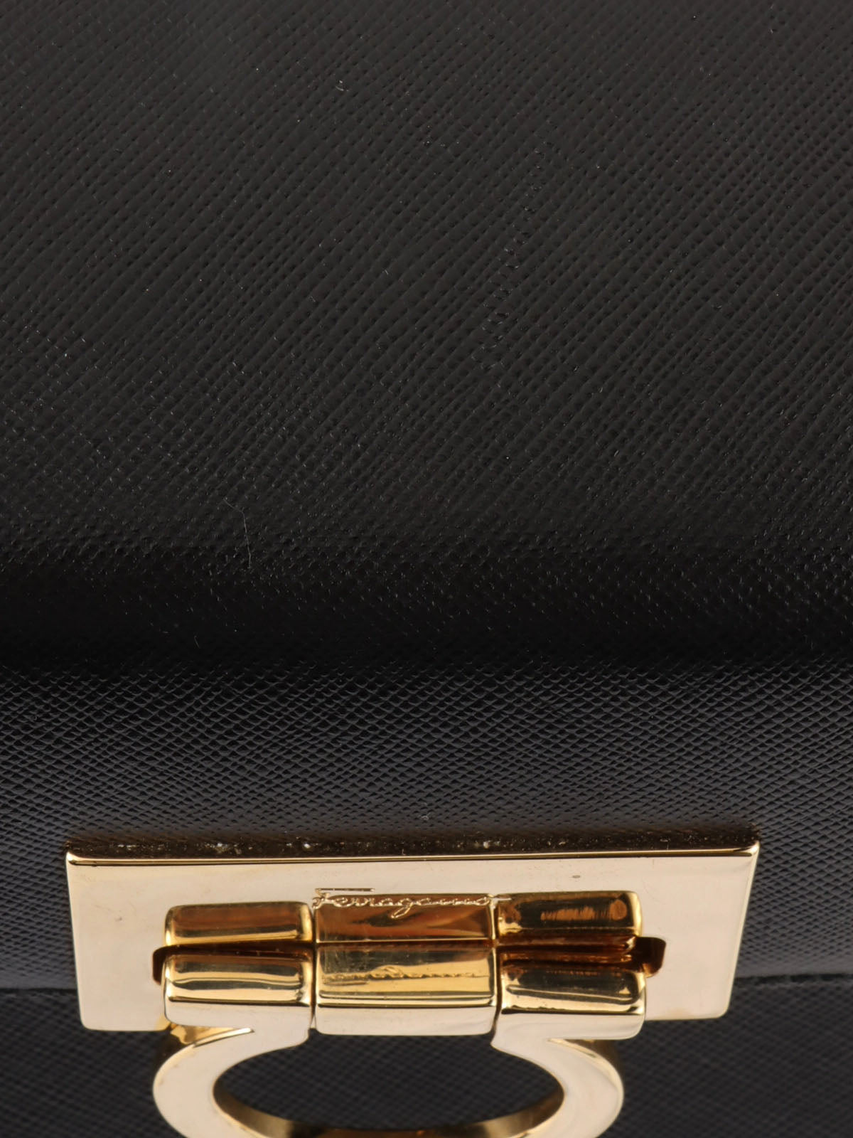 Saffiano Gancini Plate 两用包,黑色