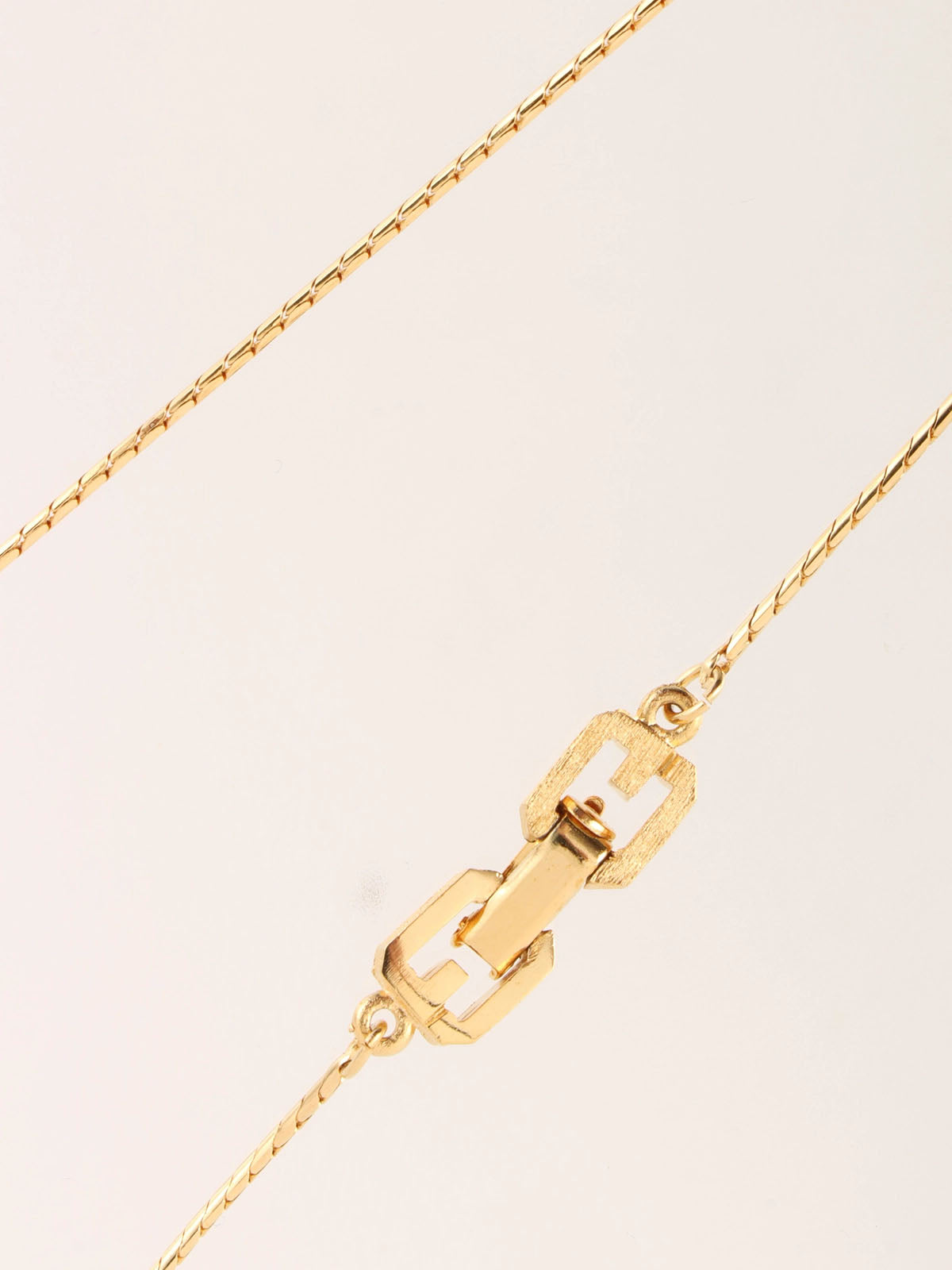 Rhinestone Logo Plate Necklace Gold