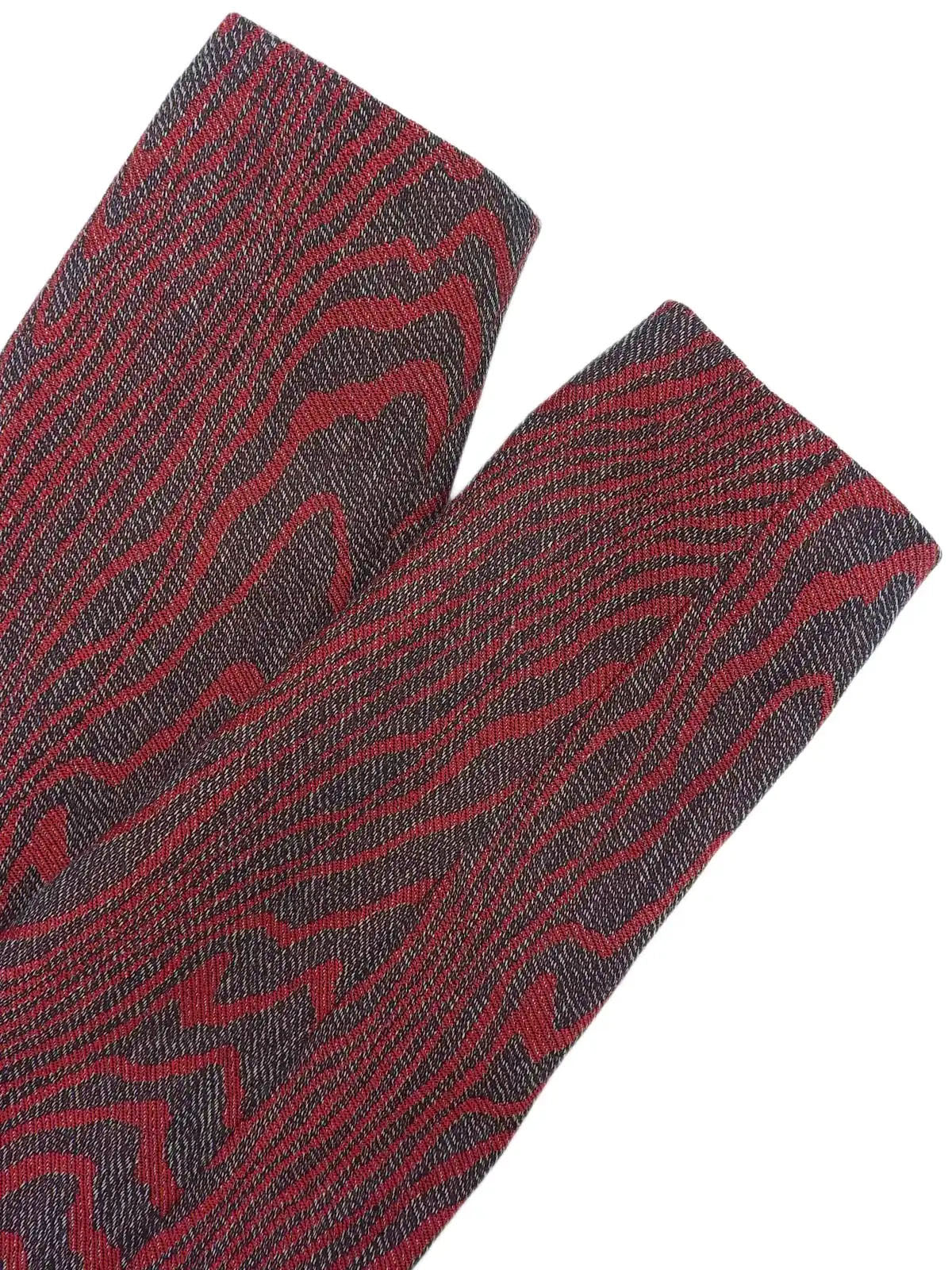 Wool design pattern set in red/dark brown