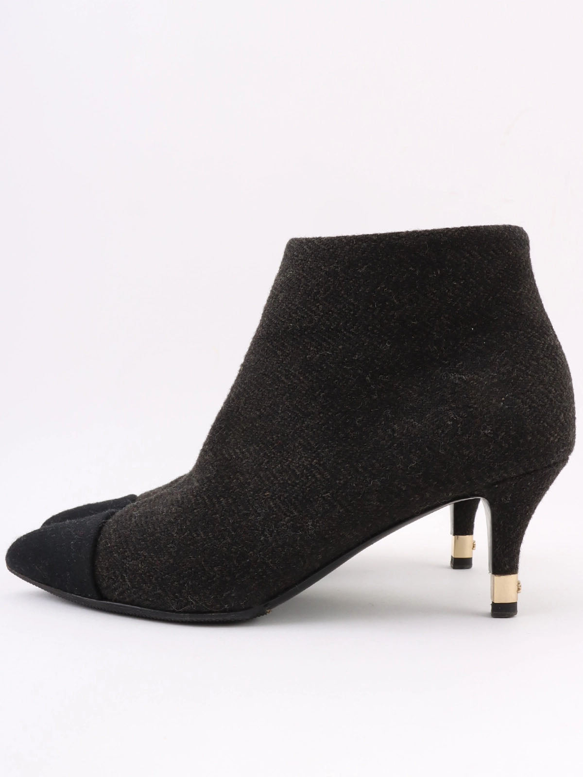Wool short boots in brown/black