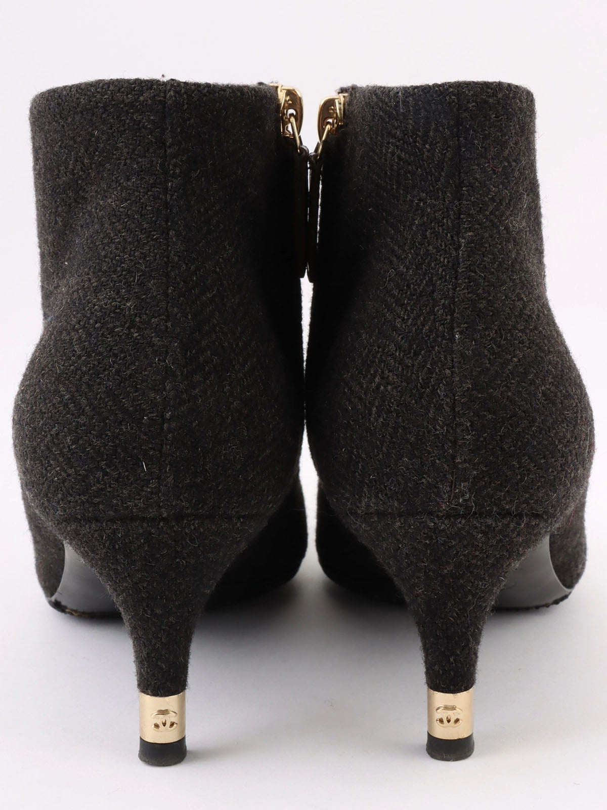 Wool short boots in brown/black