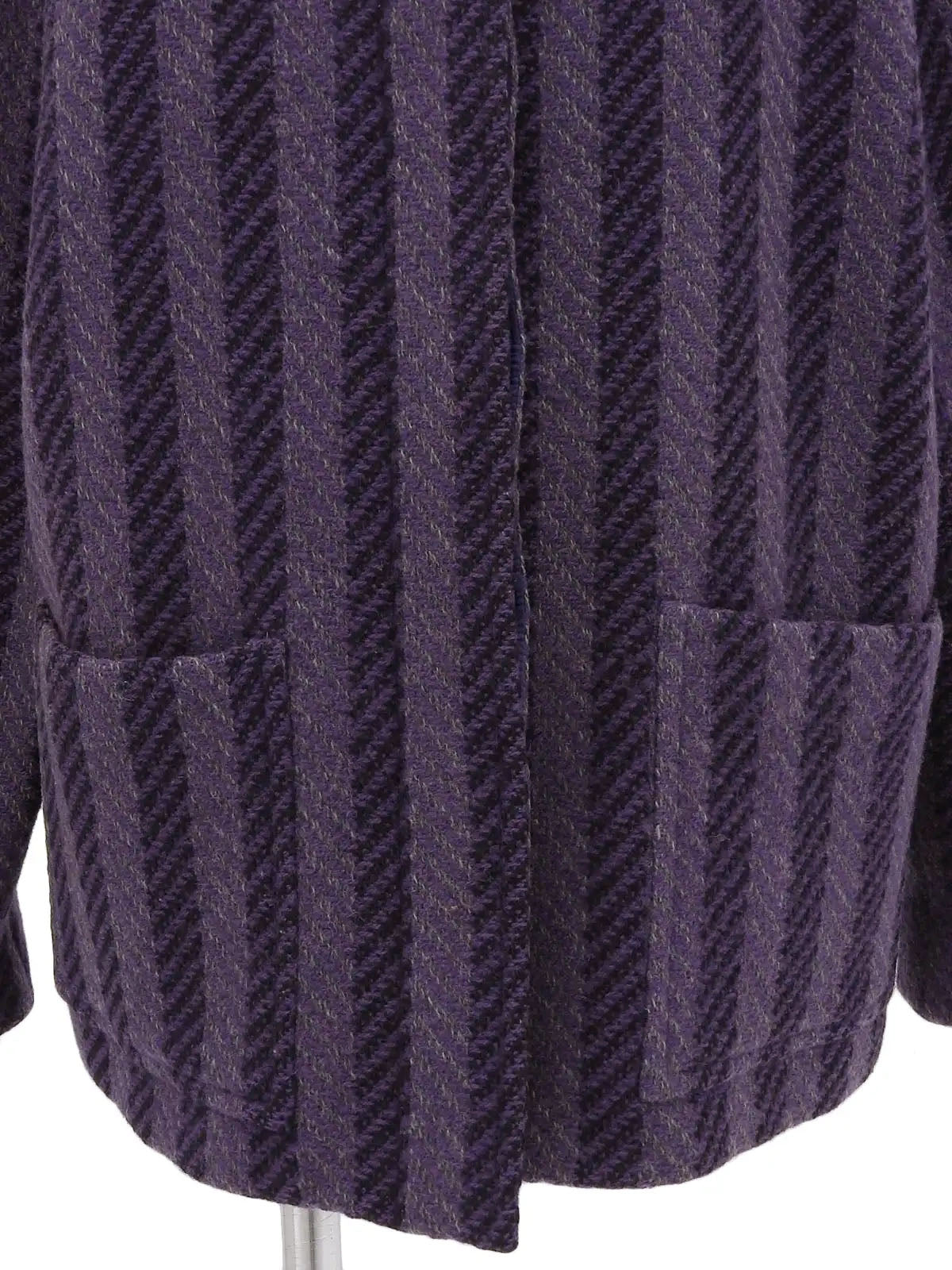 Stripe pattern logo button collarless coat in purple/black/gray