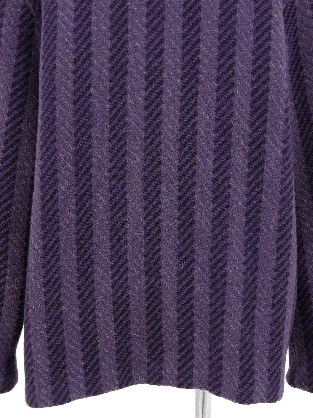 Stripe pattern logo button collarless coat in purple/black/gray