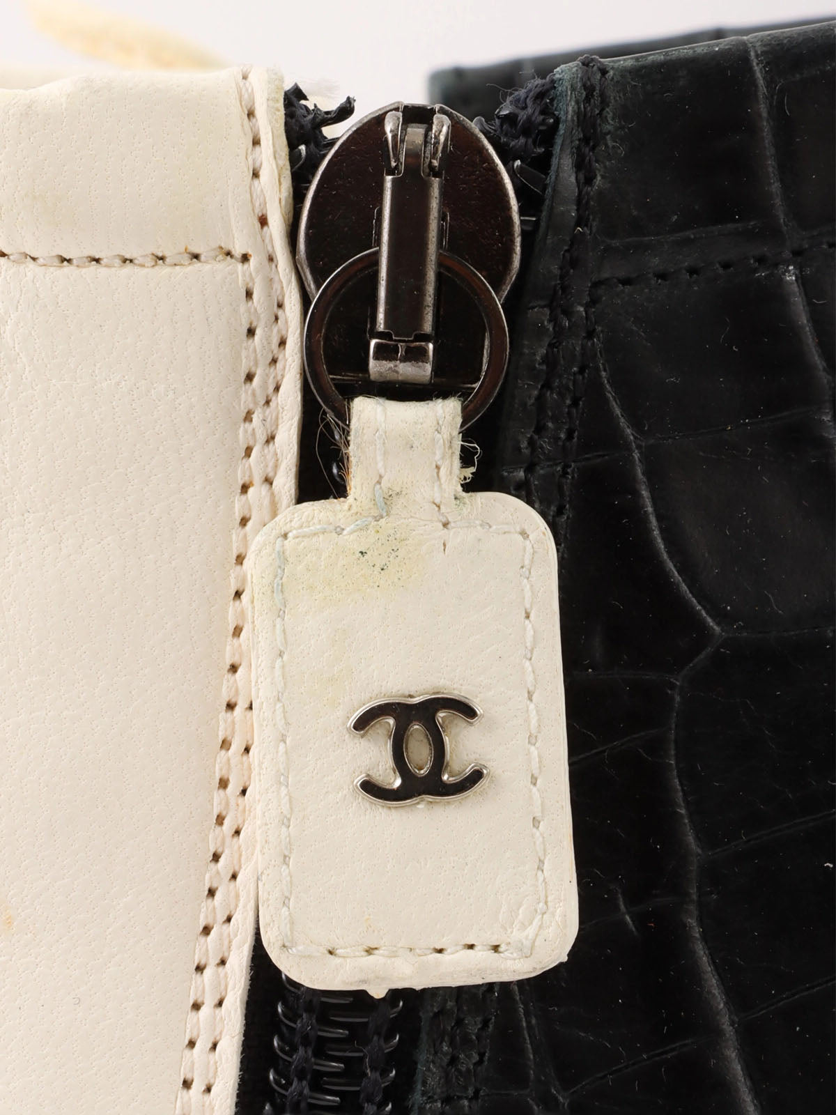 Two-tone Crocodile Embossed CC Mark Zip-Up Booties Black/White