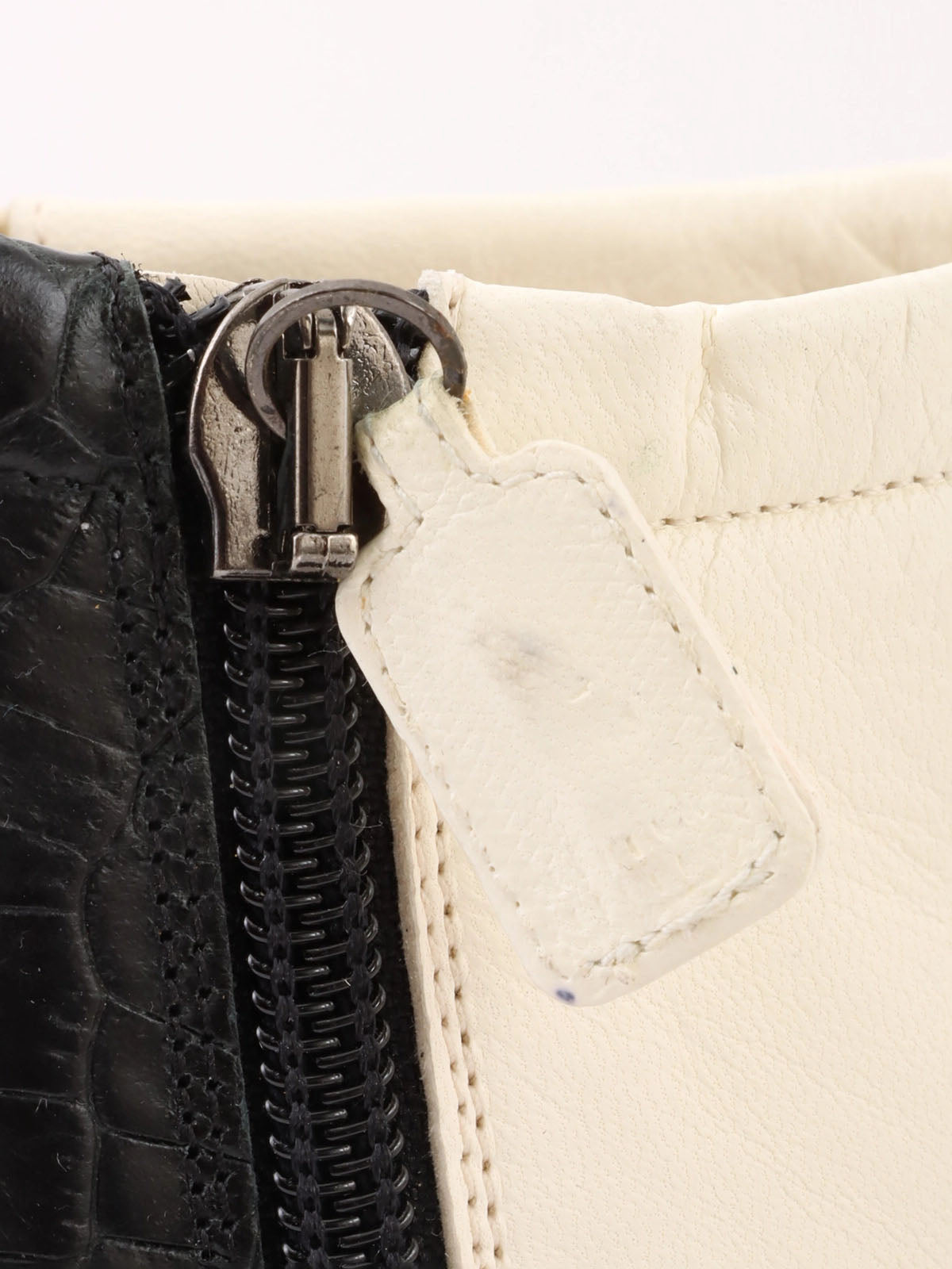 Two-tone Crocodile Embossed CC Mark Zip-Up Booties Black/White