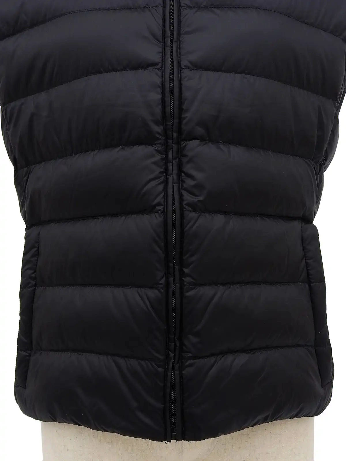 Logo Plate Down Vest Black