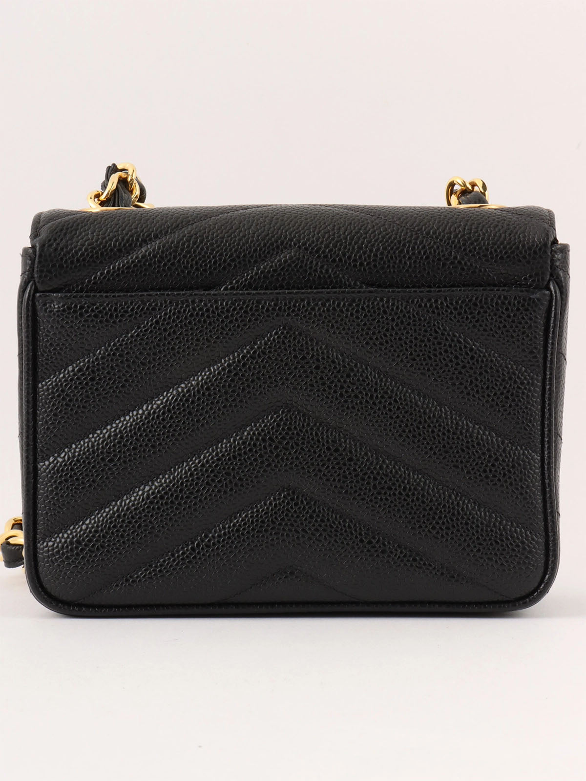 1995 Caviar Skin V-Stitch CC Turnlock Shoulder Bag in Black