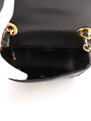 1995 Caviar Skin V-Stitch CC Turnlock Shoulder Bag in Black