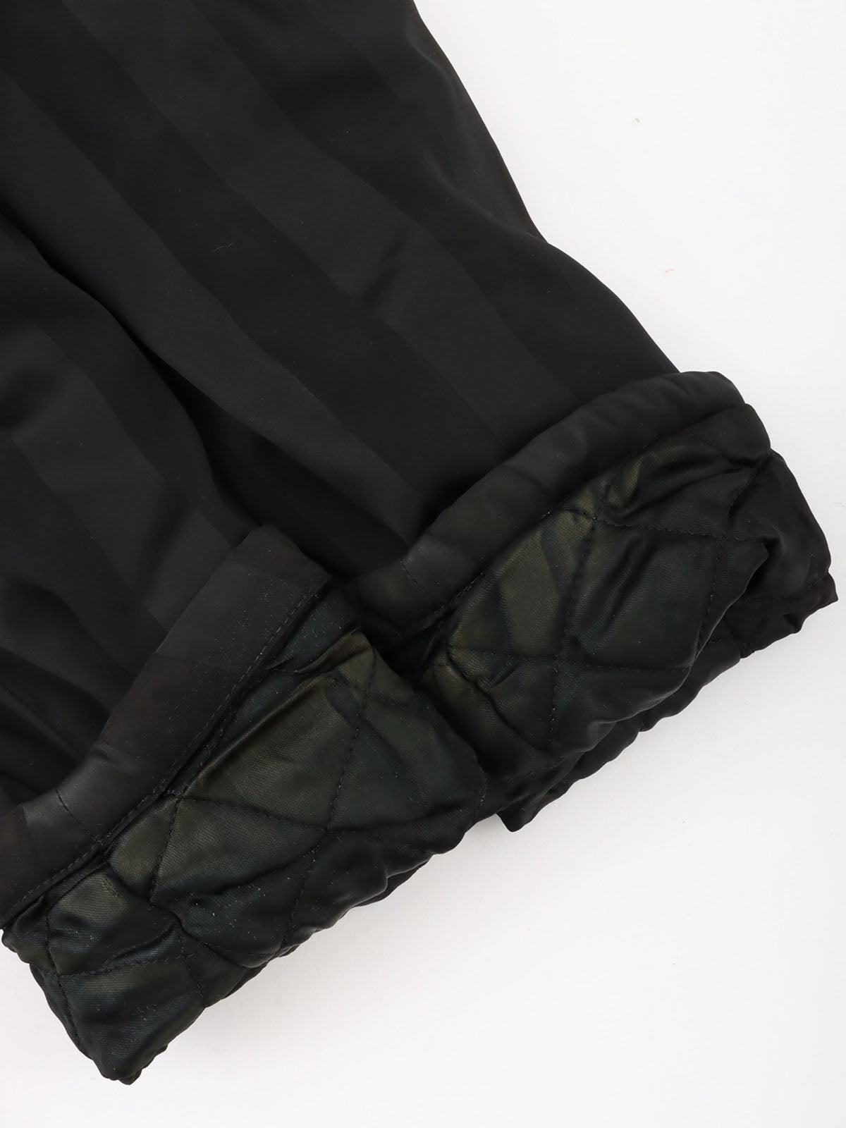 黑色条纹美杜莎纽扣套装