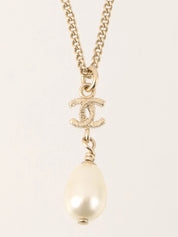 2012 Pearl CC Mark Necklace Gold
