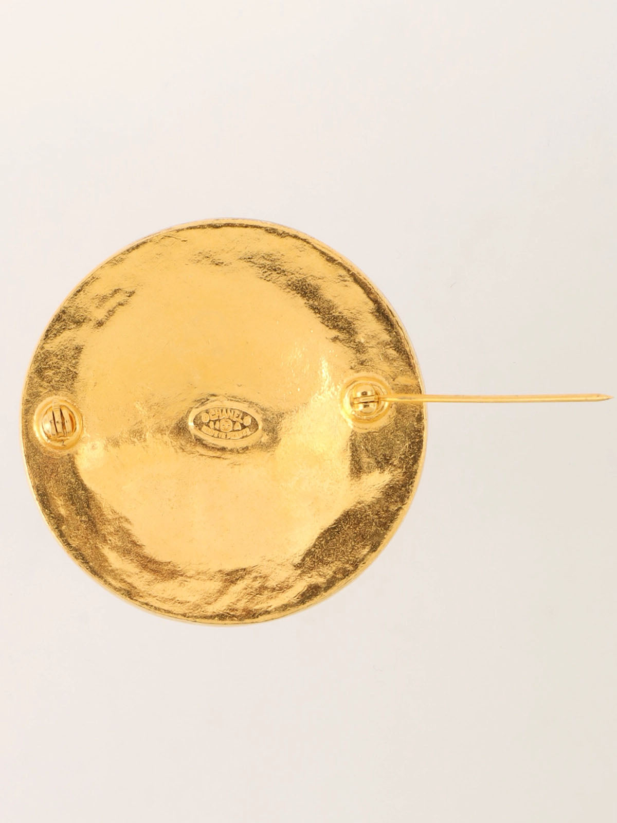 1994 Round Design CC Mark Brooch Gold