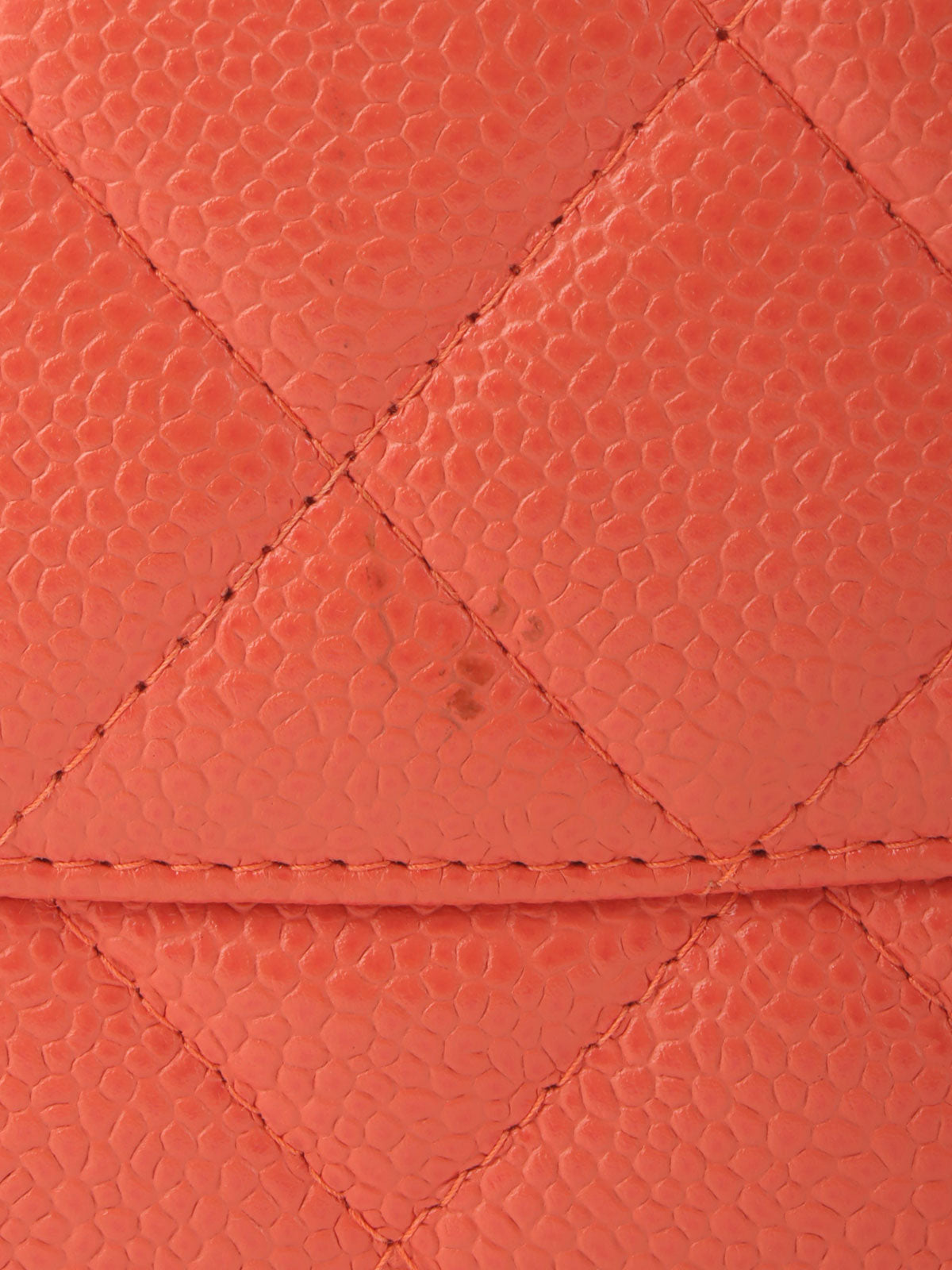 2003 Caviar Skin CC Mark 缝线链条托特包,鲑鱼粉色