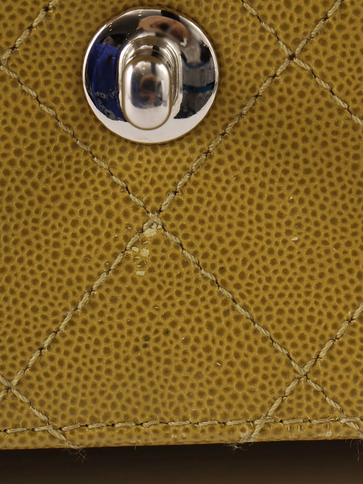 1998 Caviar Skin CC 转锁链条单肩包(青柠黄)