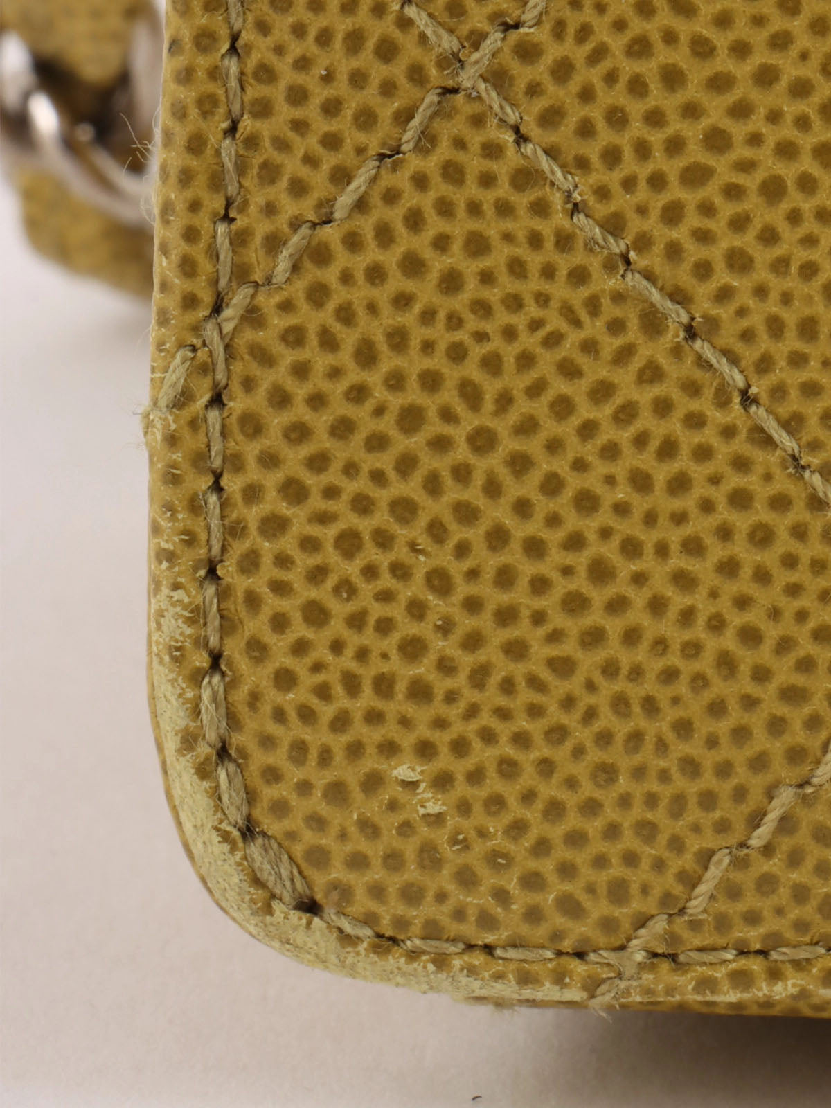 1998 Caviar Skin CC 转锁链条单肩包(青柠黄)
