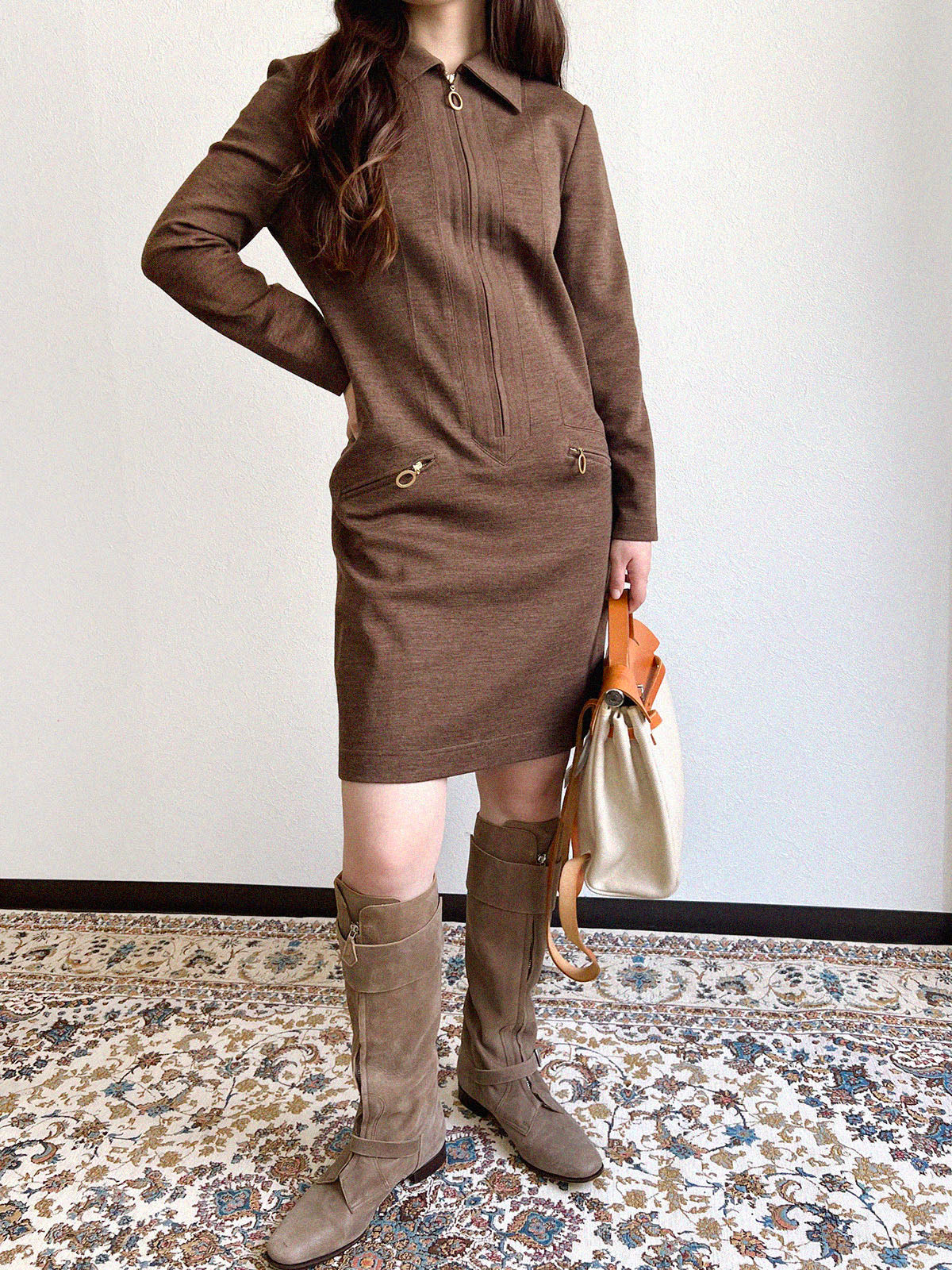 Brown wool oval zip-up long sleeve dress