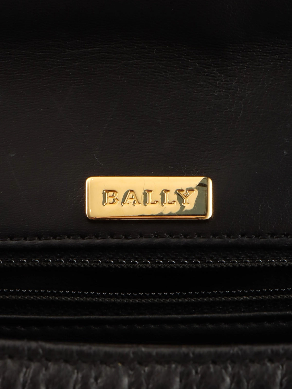 ロゴプレートキルティングハンドバッグ ブラック