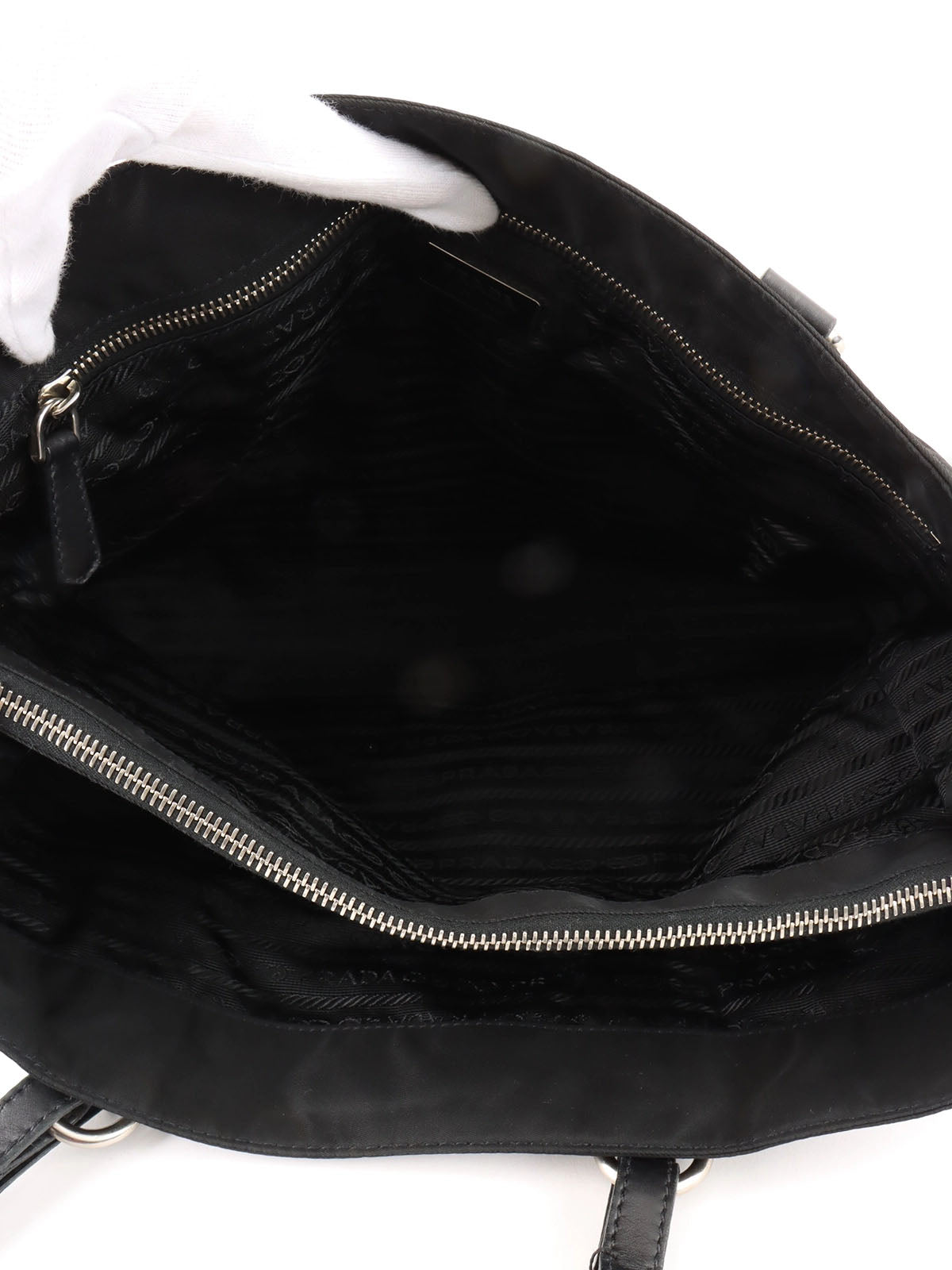 Nylon logo plate tote bag in black