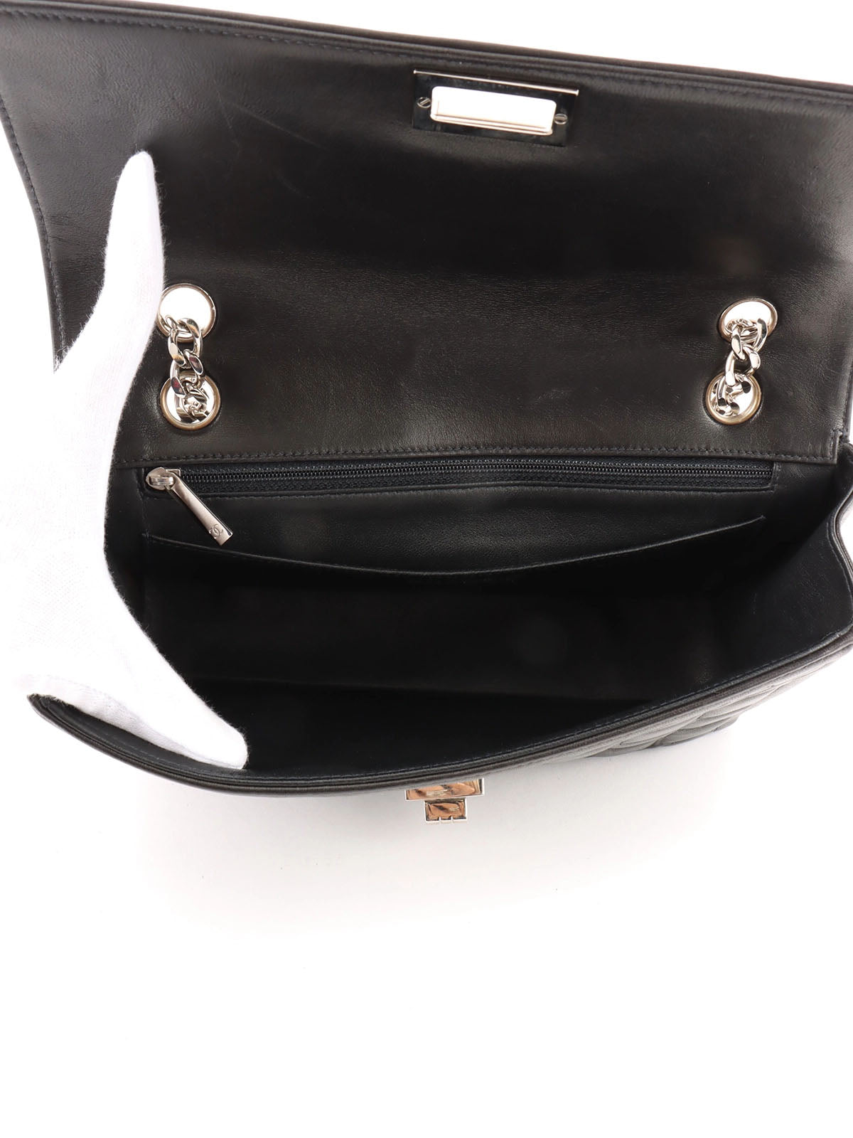 2000 Chocolate Bar 2.55cc Mark Chain Bag, Black