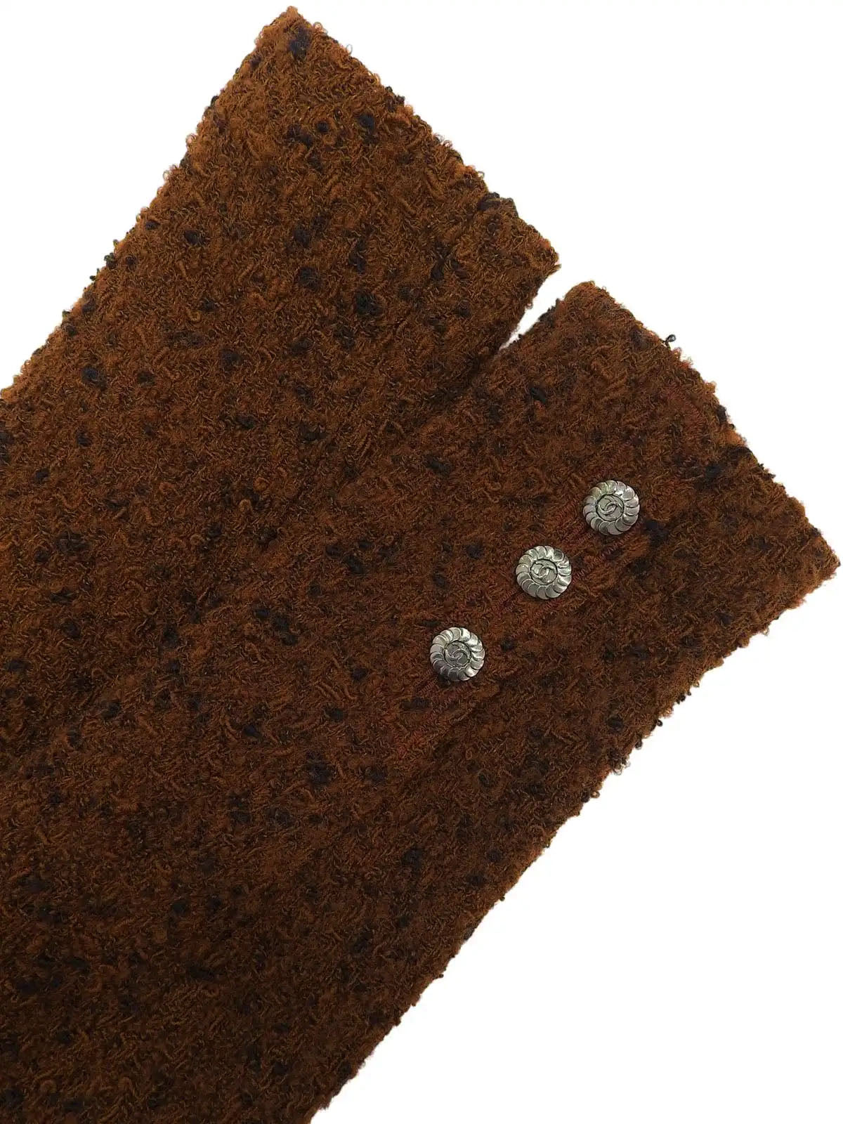 1997 年 Tweed CC Mark 棕色/黑色纽扣套装