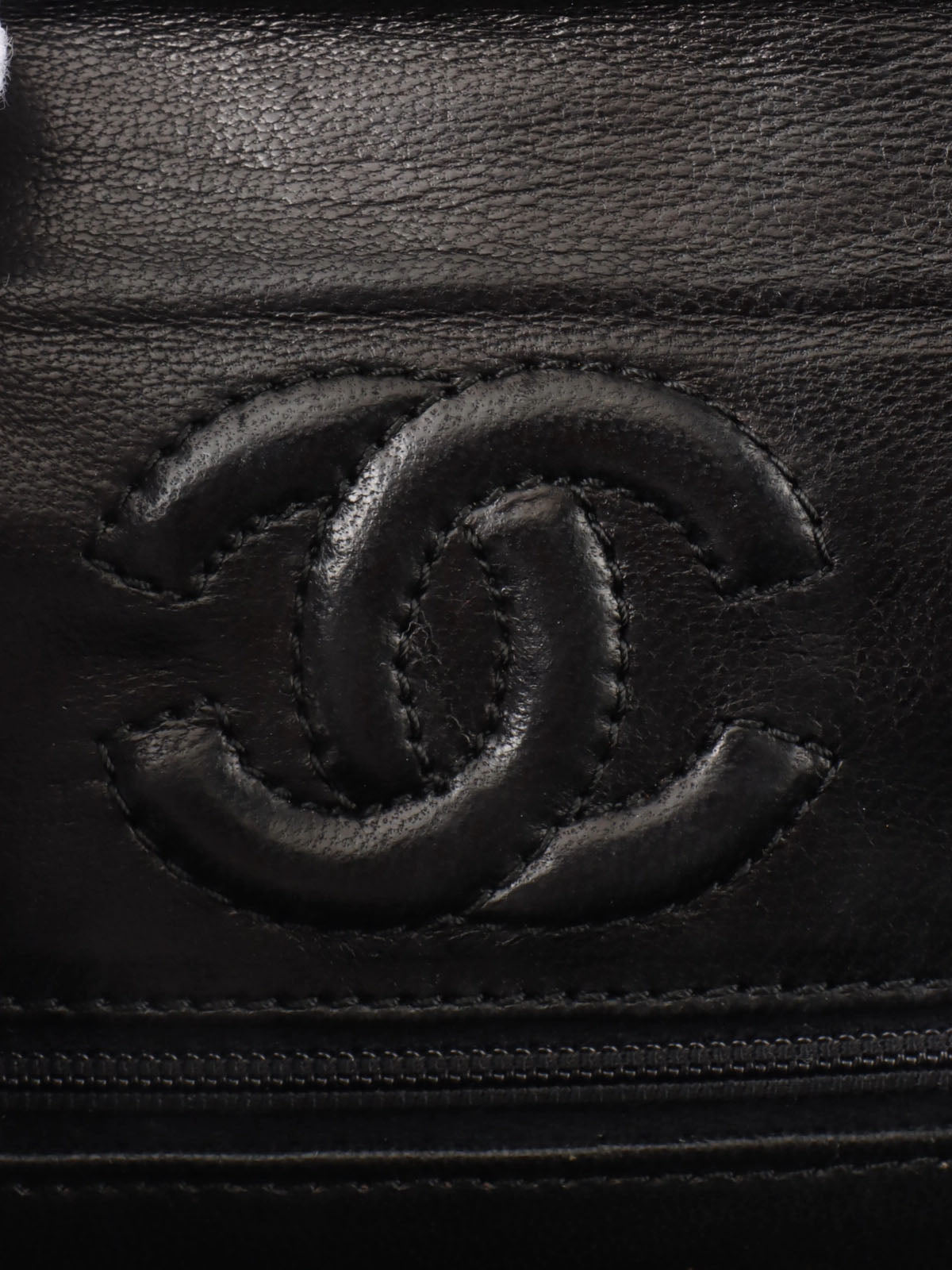 1990's Lizard Octagon CC Turnlock Chain Shoulder Bag in Black