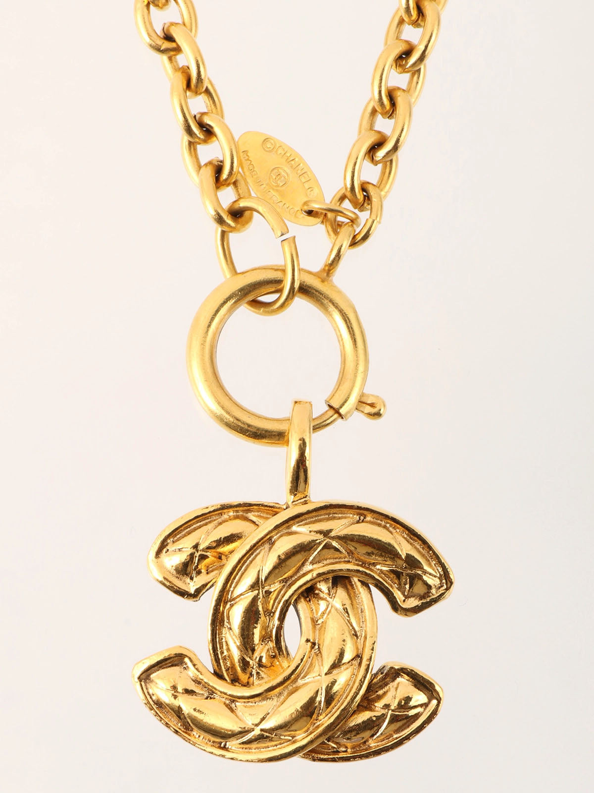 Matelasse Stitch CC Mark Necklace Gold