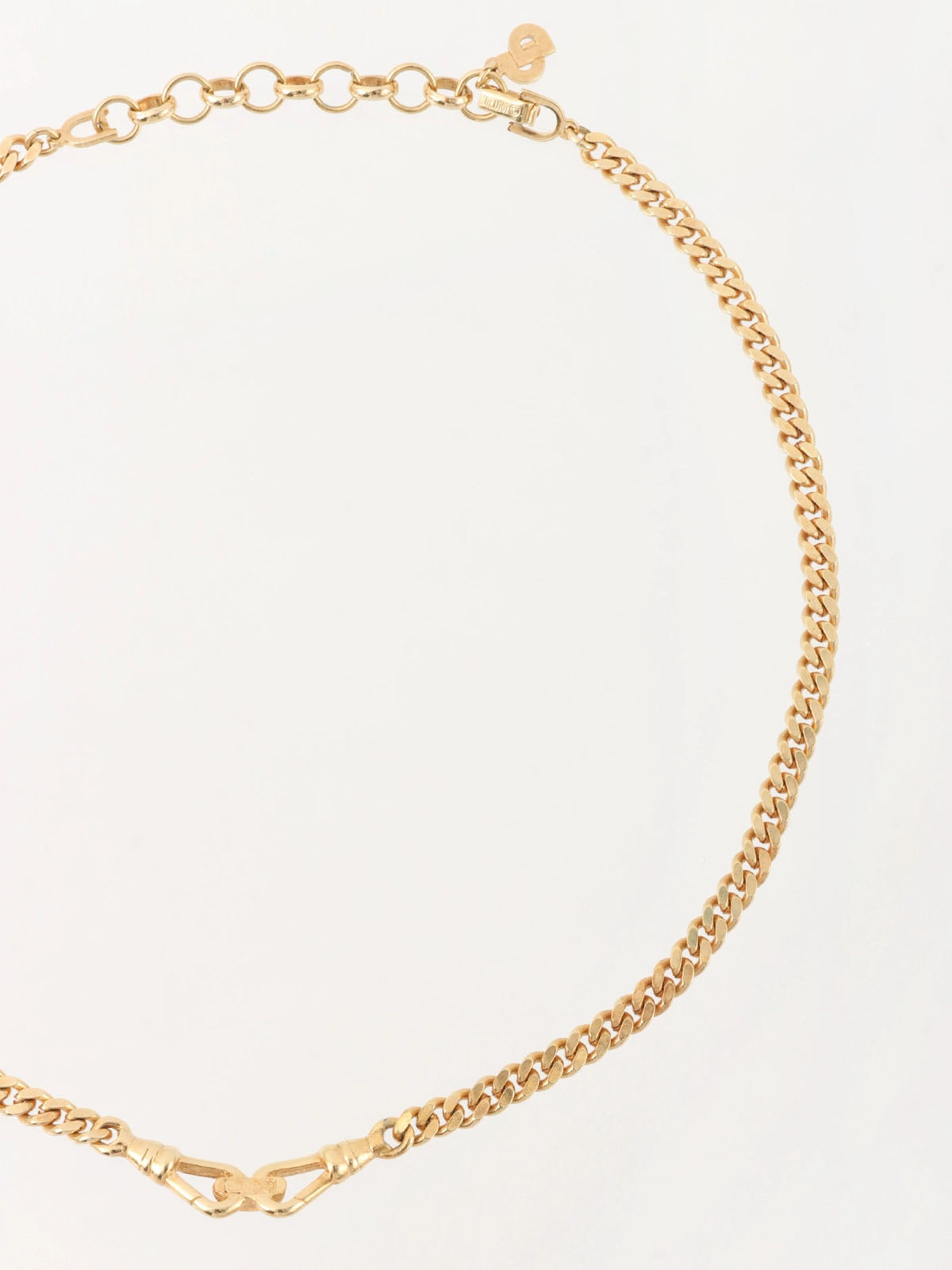 Hook Motif Chain Necklace Gold