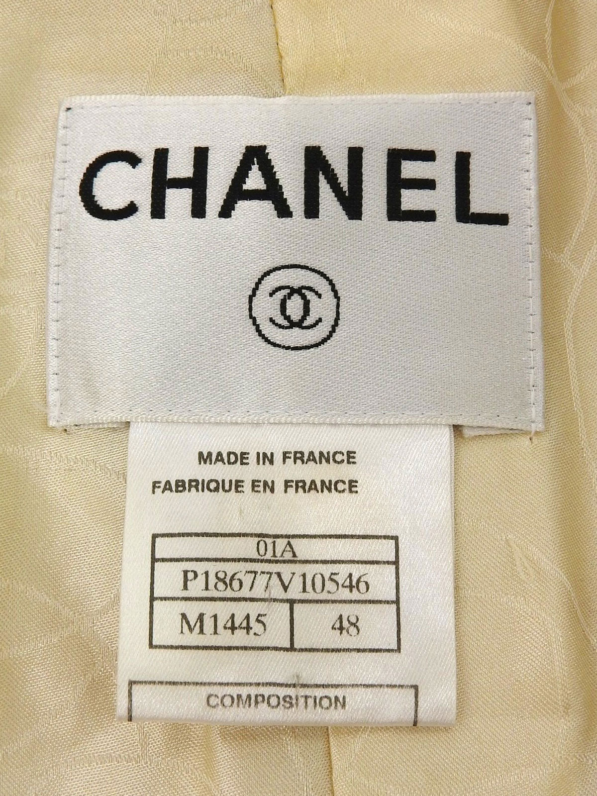 2001 Tweed CC Mark 设计纽扣夹克,米色