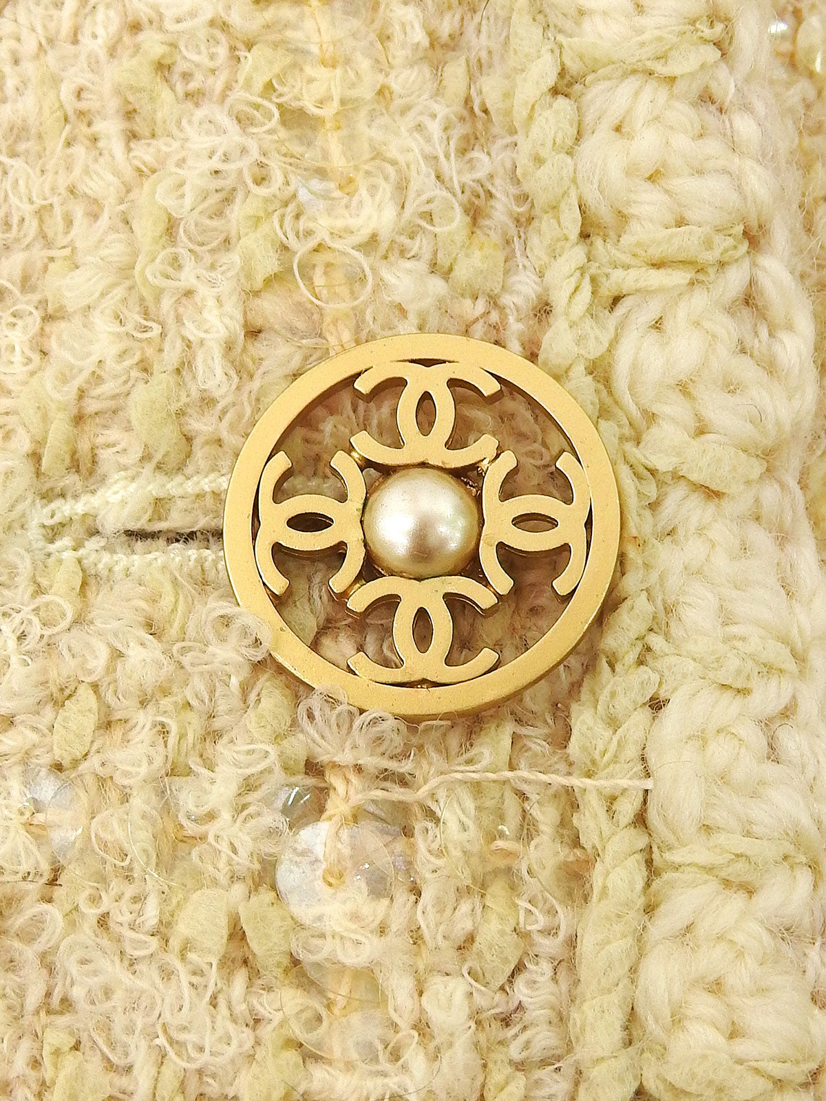 2001 Tweed CC Mark 设计纽扣夹克,米色