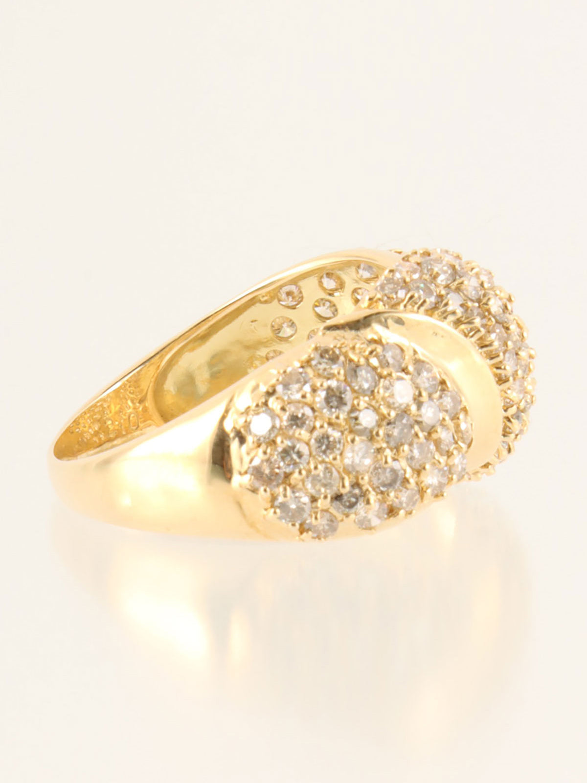 18K金钻石设计戒指