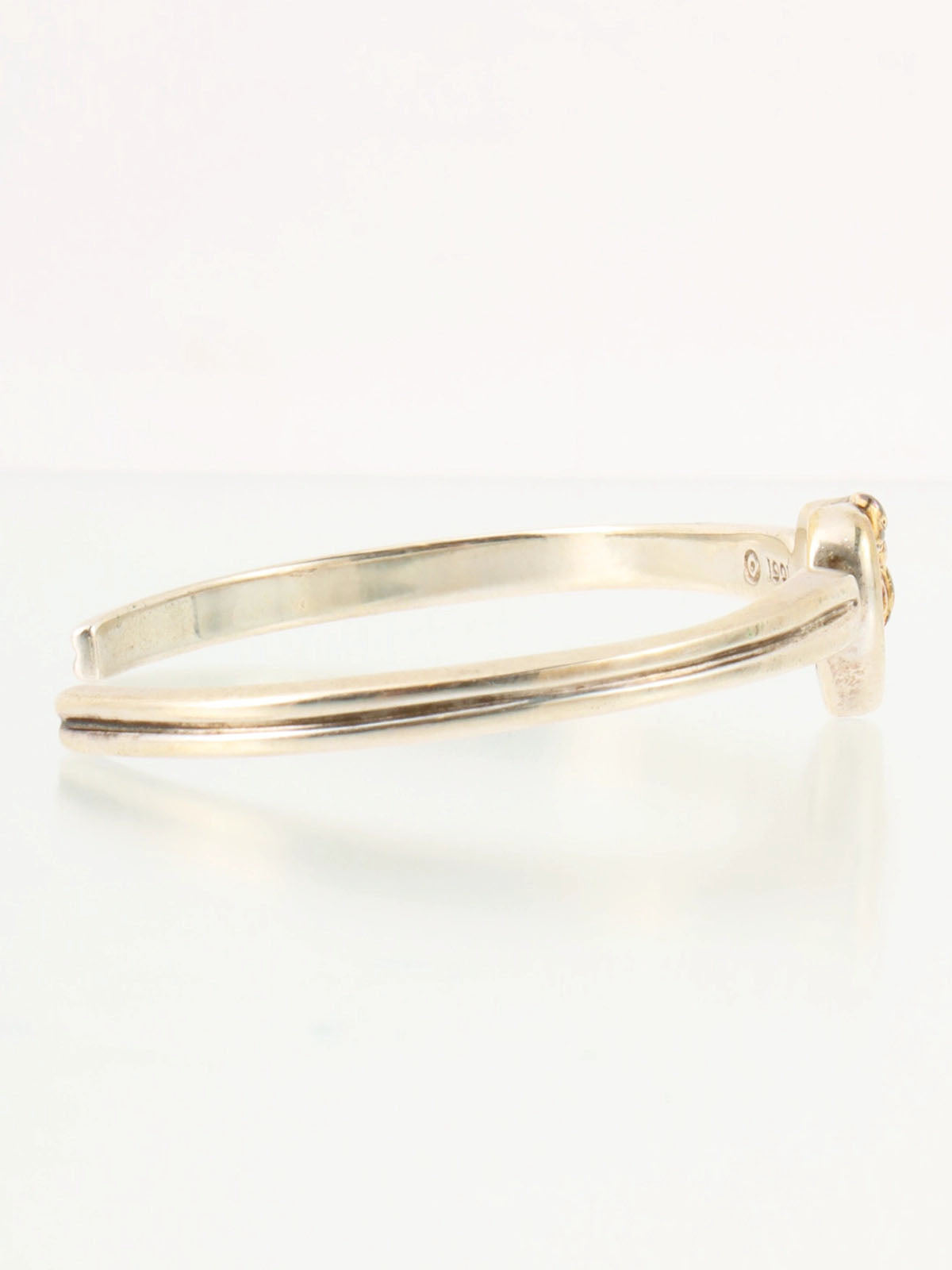 18K925 Heart Ribbon Motif Bangle Silver/Gold
