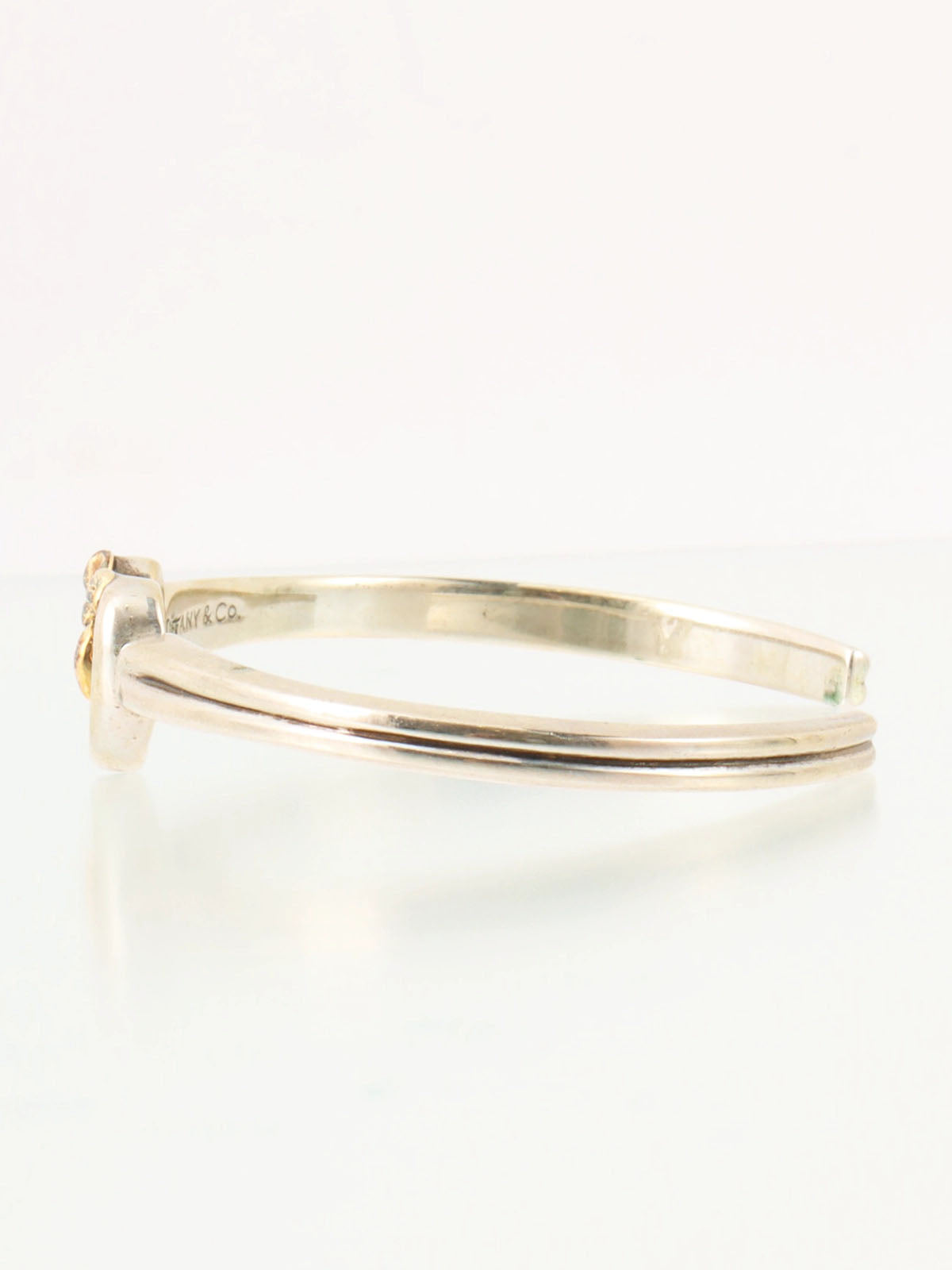 18K925 Heart Ribbon Motif Bangle Silver/Gold