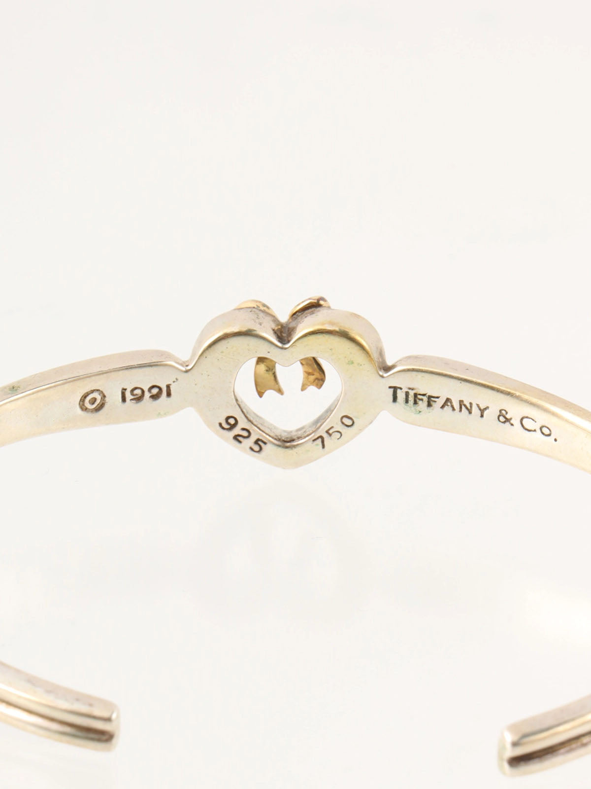 18K925 Heart Ribbon Motif Bangle Silver/Gold