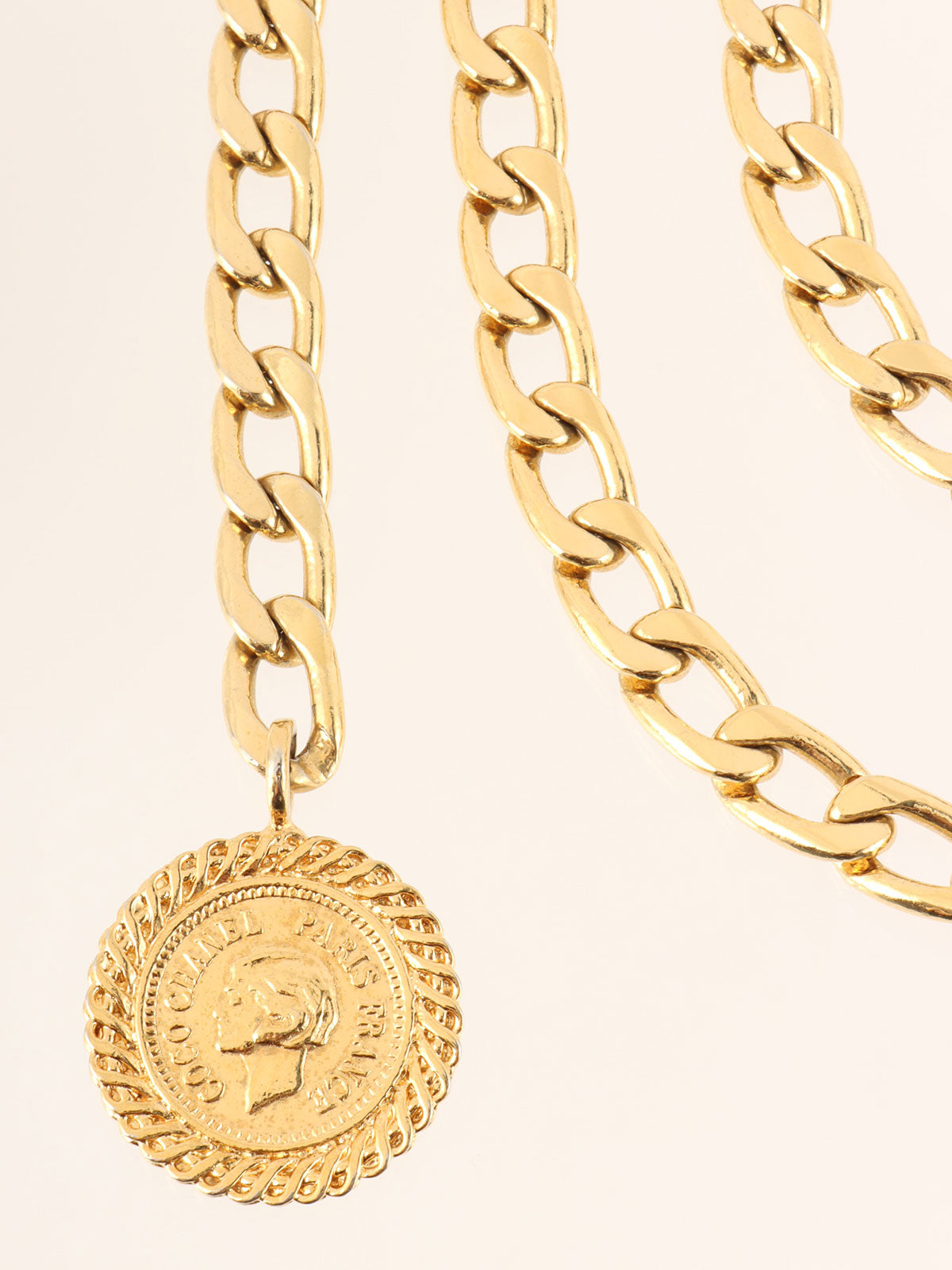 CC Mark Coin Charm Chain Belt Gold