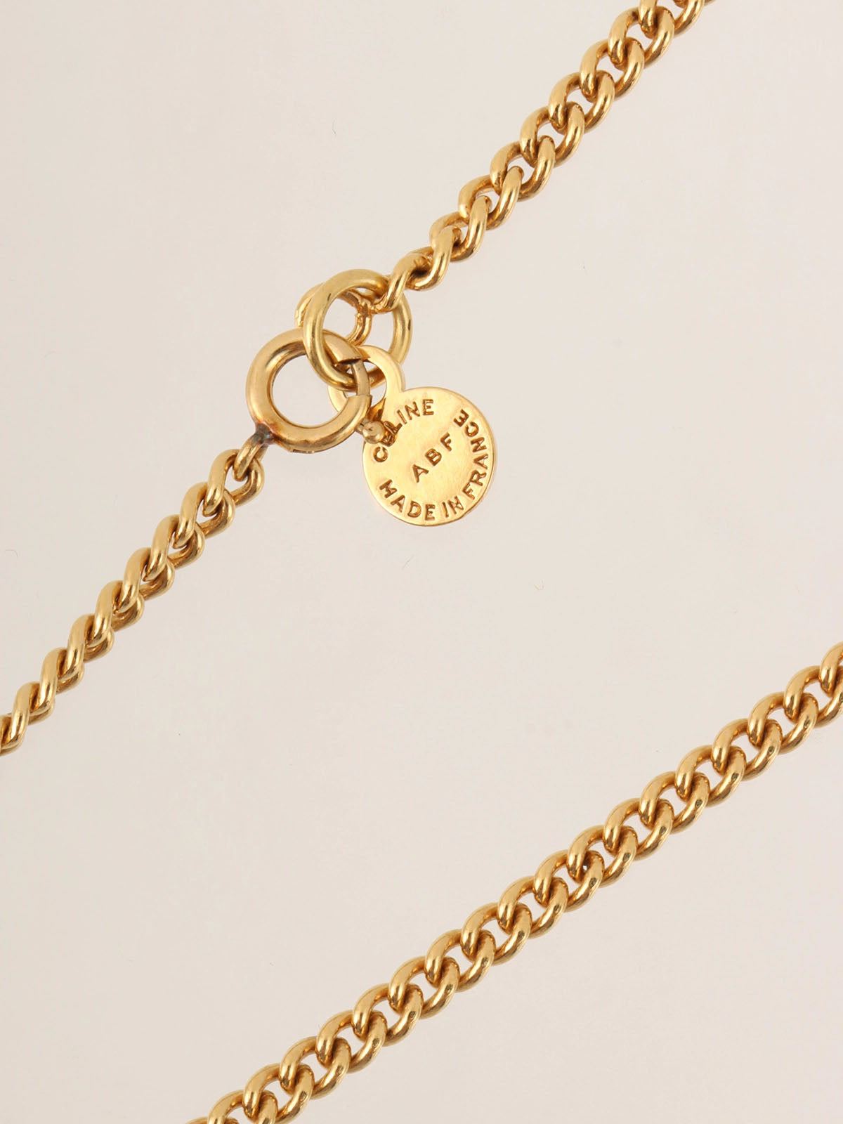 Rhinestone Triomphe Arch Necklace in Gold