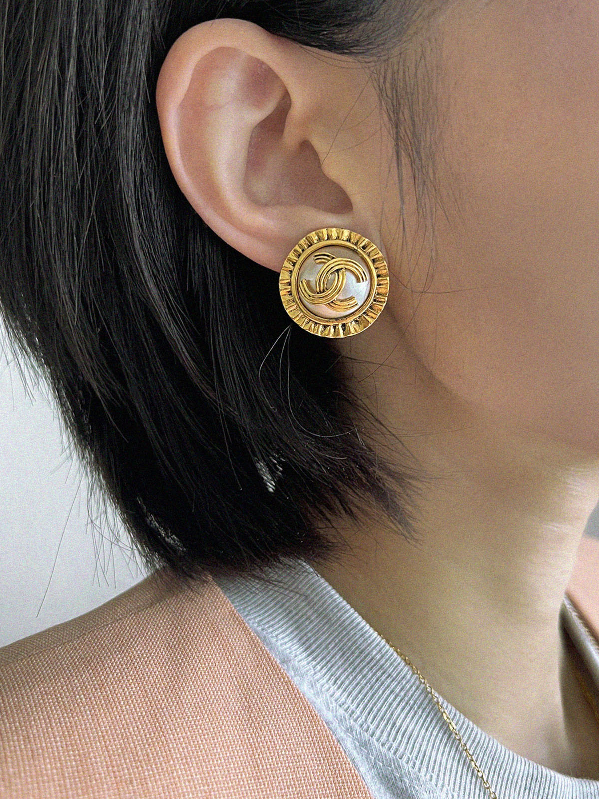 1994 Pearl Edge Design CC Mark Earrings Gold/White
