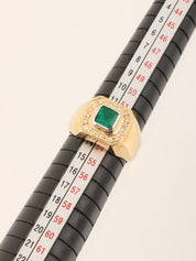 18K Platinum Emerald Diamond Square Design Ring in Gold/Green