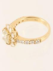 18K Gold Diamond Design Ring