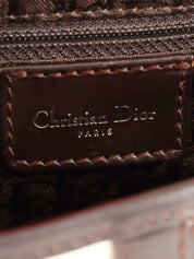 粉色、绿色和白色佩斯利花纹马鞍包