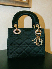 Lady Dior 缎面迷你黑色款