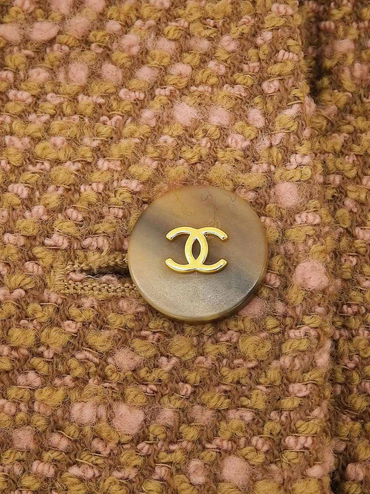 1996 Tweed CC Mark 纽扣双排扣夹克(驼色/鲑鱼粉色)