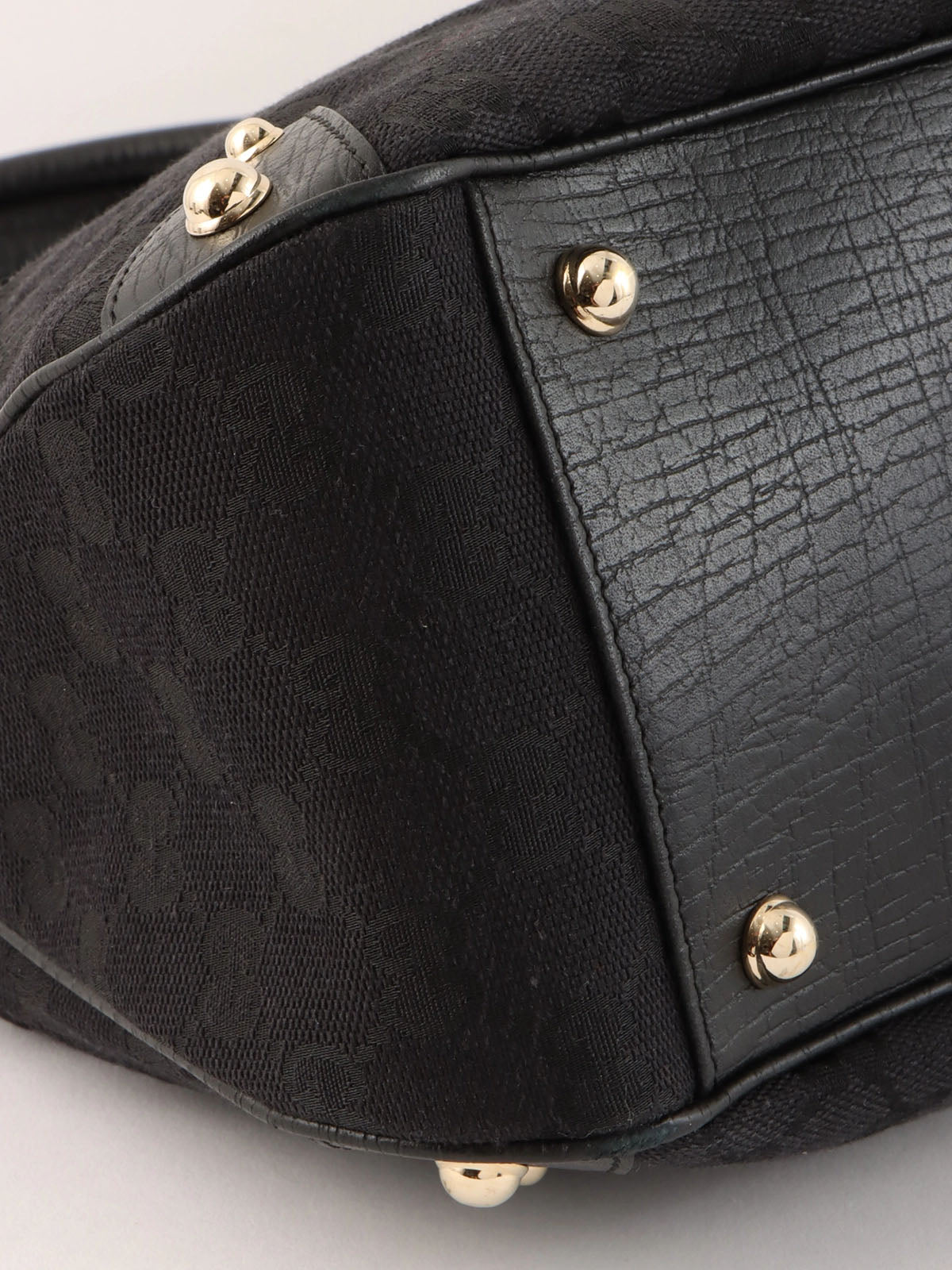 Canvas GG Pattern Sherry Line Horsebit Shoulder Bag in Black