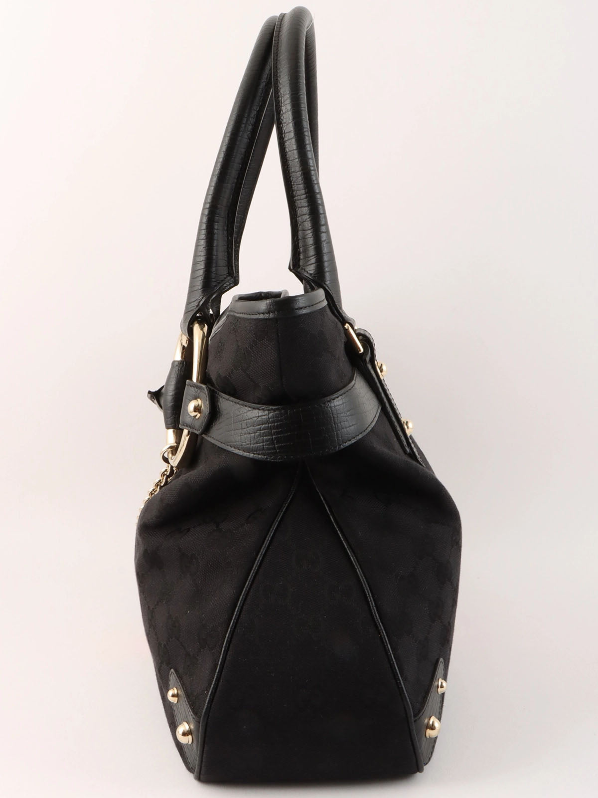 Canvas GG Pattern Sherry Line Horsebit Shoulder Bag in Black