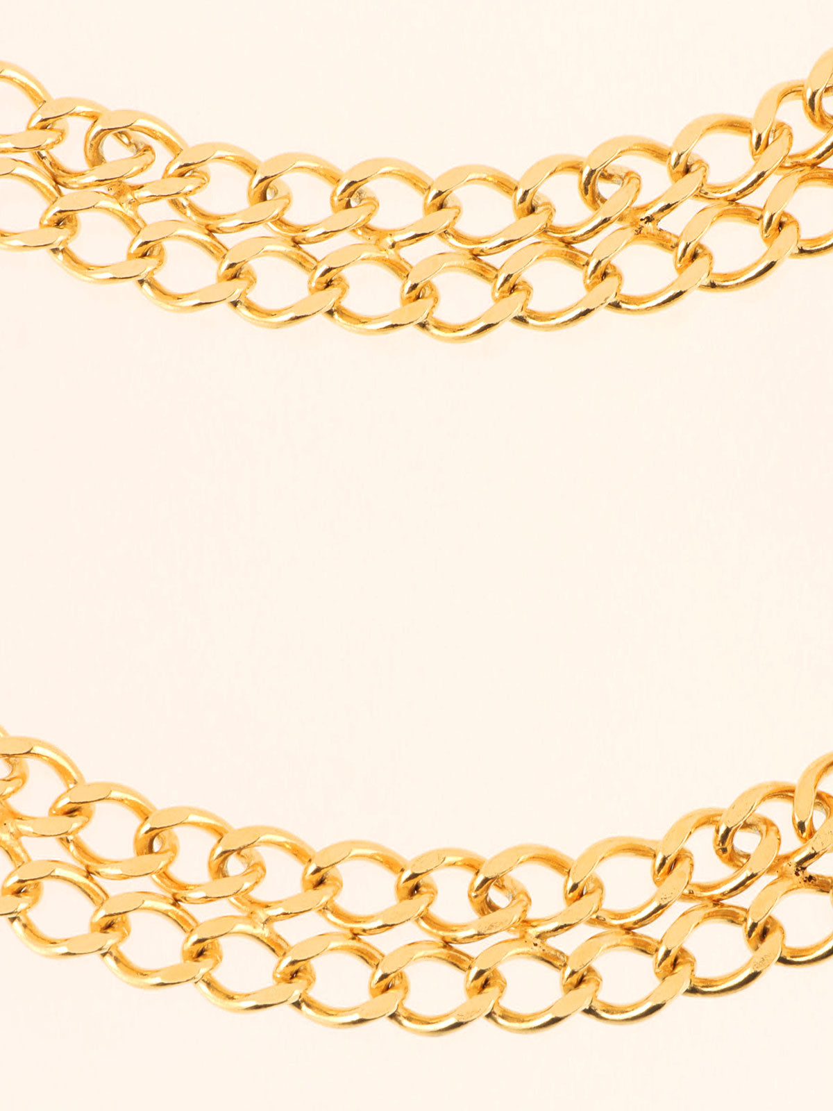 Round CC Mark Plate Chain Belt Gold