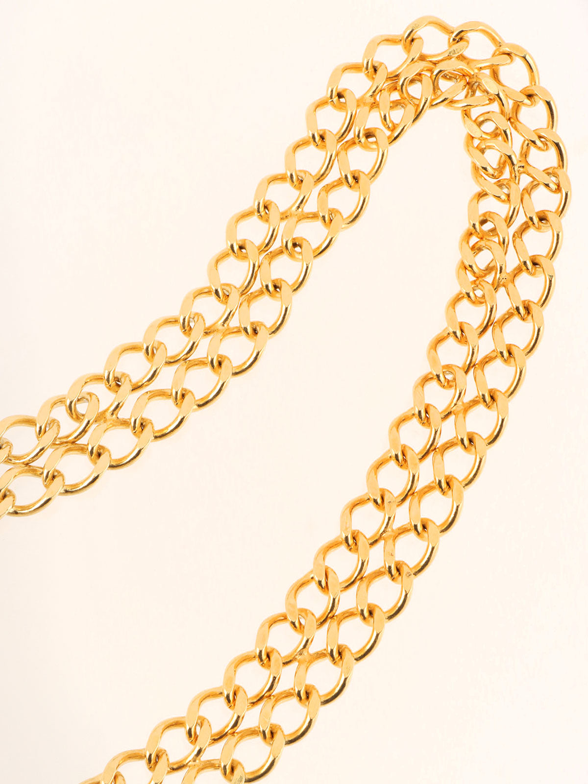 Round CC Mark Plate Chain Belt Gold