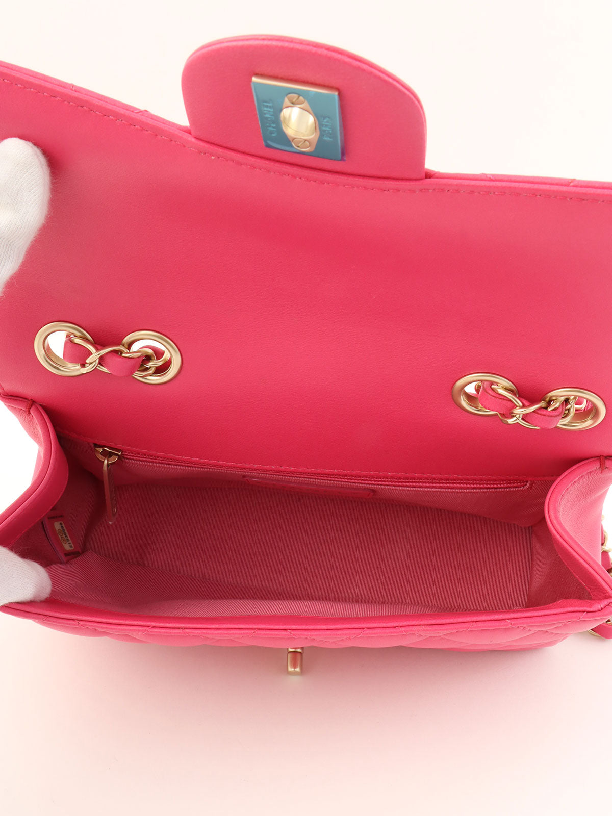 2015 Matelasse Stitch CC 旋锁单肩包 粉色