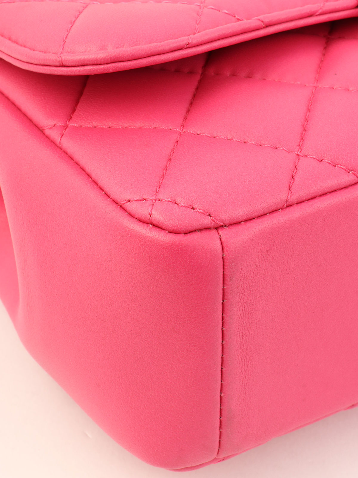 2015 Matelasse Stitch CC 旋锁单肩包 粉色