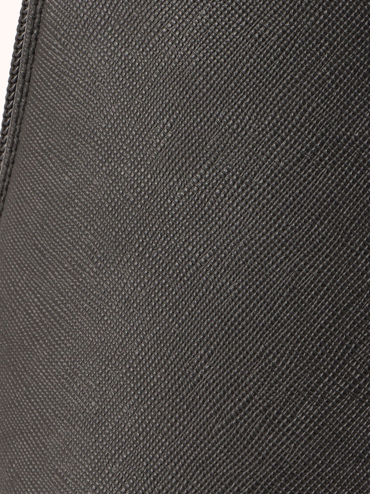 ロゴプレートハンドバッグ ブラック