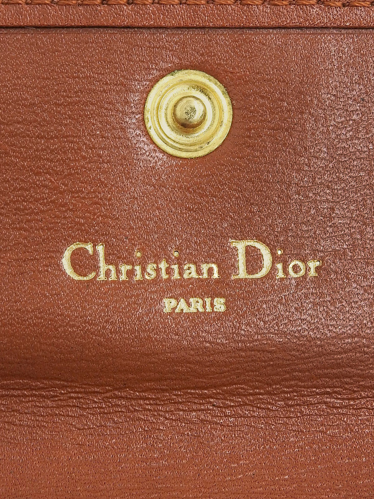 Logo flap key case