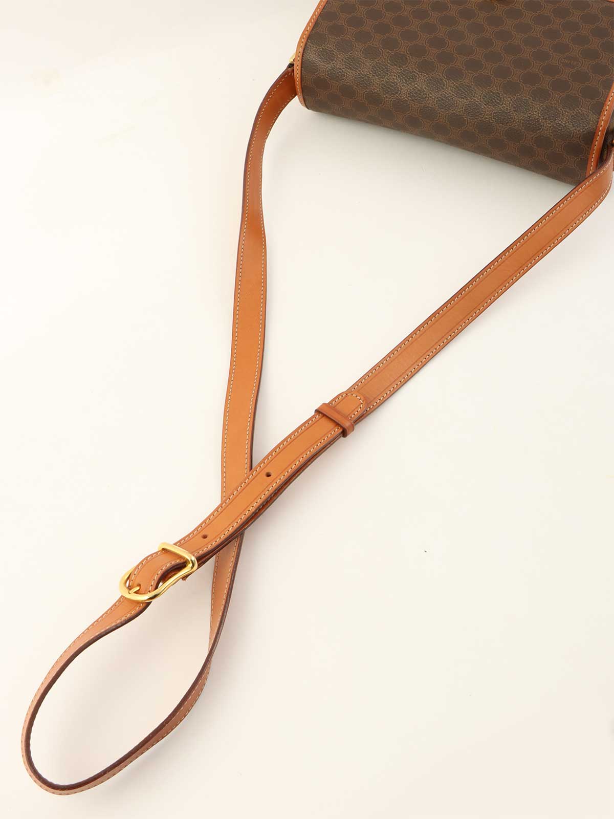 Macadam Pattern Logo Plate Shoulder Bag Brown