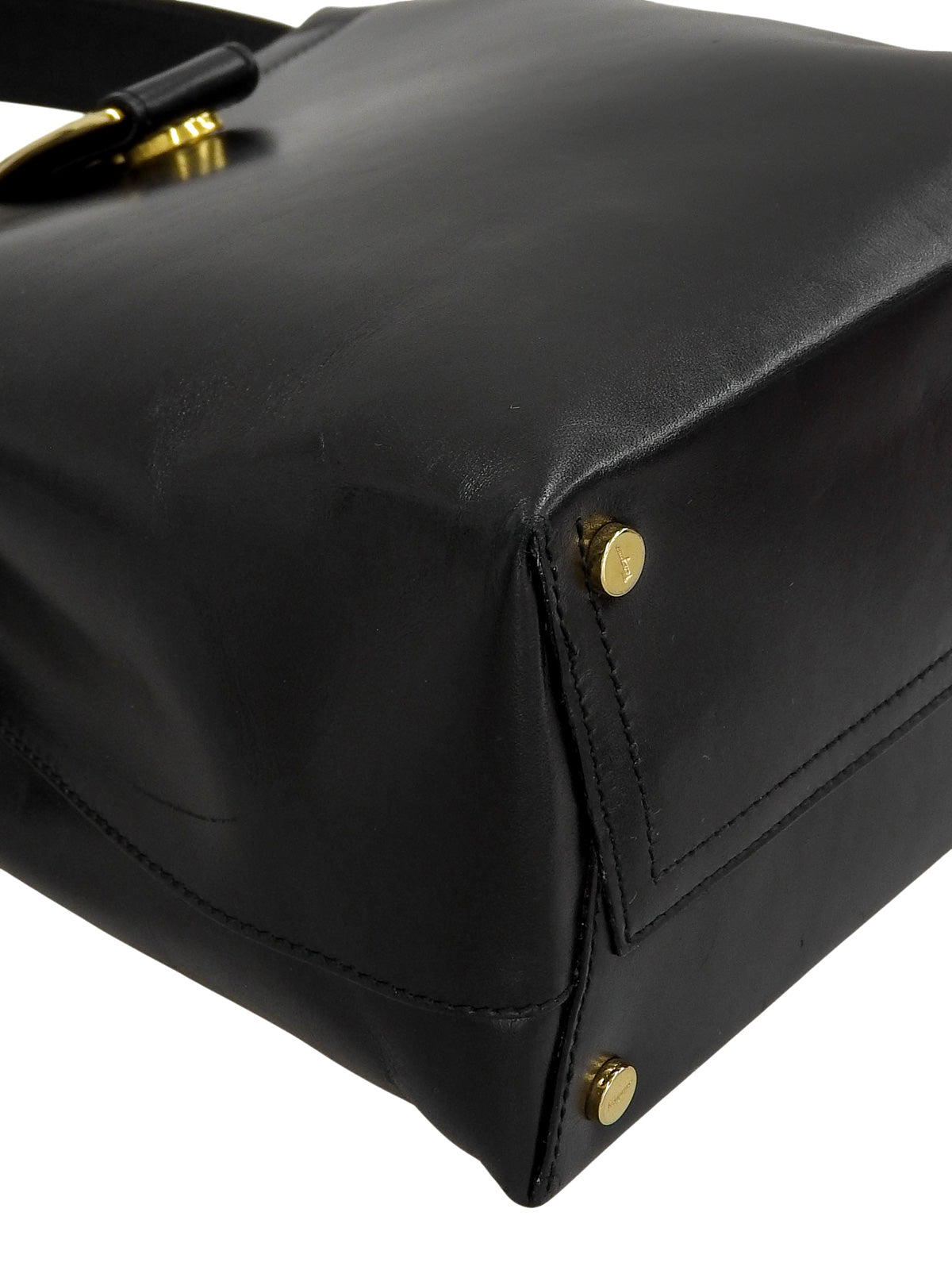 ヴァラプレートショルダーバッグ ブラック